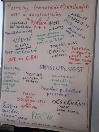 318433718 657544102774252 1758669249633085989 n